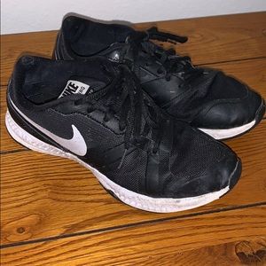 Nike Training Athletic Shoes, Boys Size 6